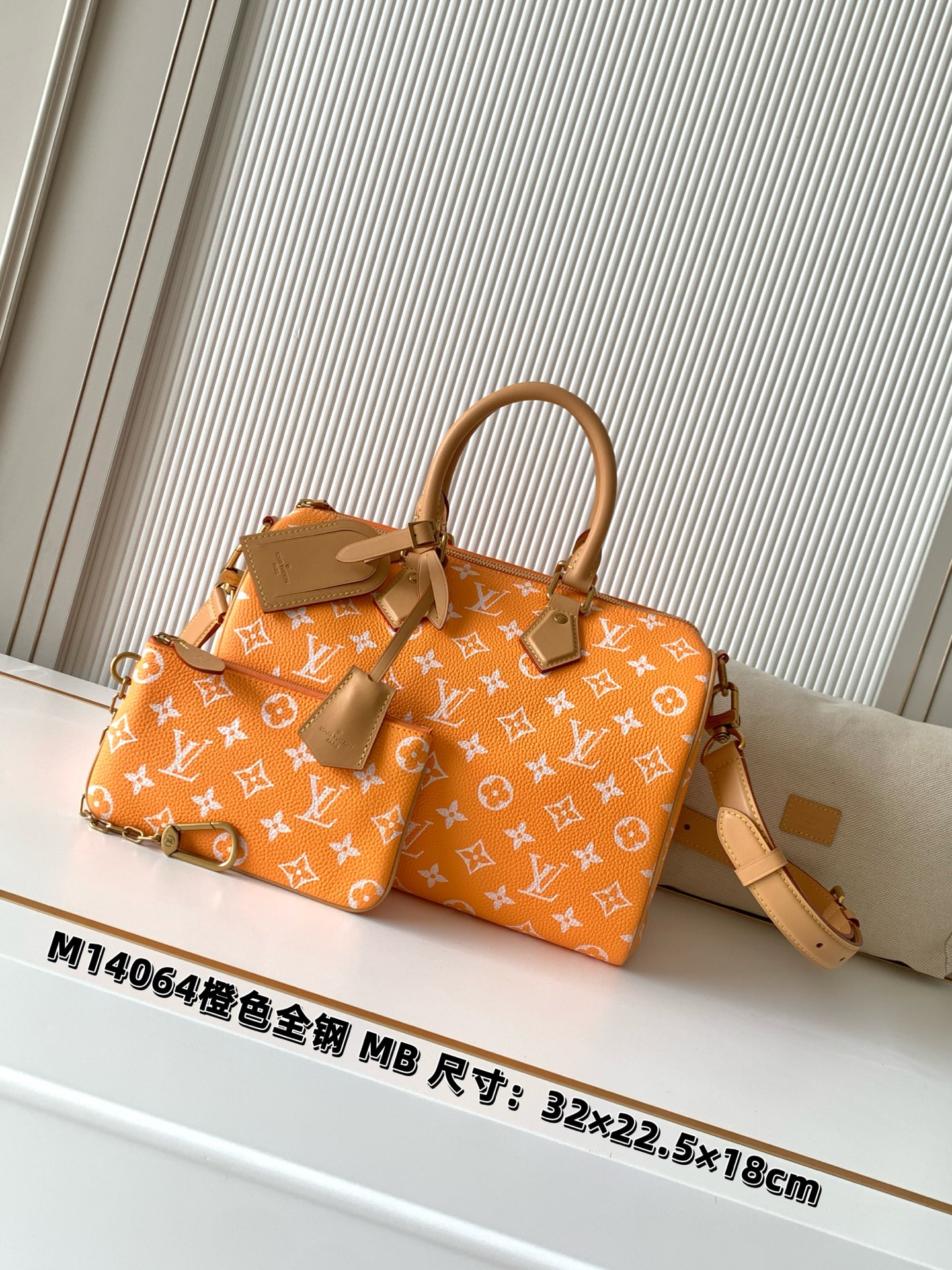 Louis Vuitton LV Classic Handbag Premium Canvas Model MB163 Magnetic Lock Business Casual New Arrival